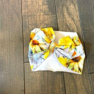 Little bum bums big bow sunflower headband